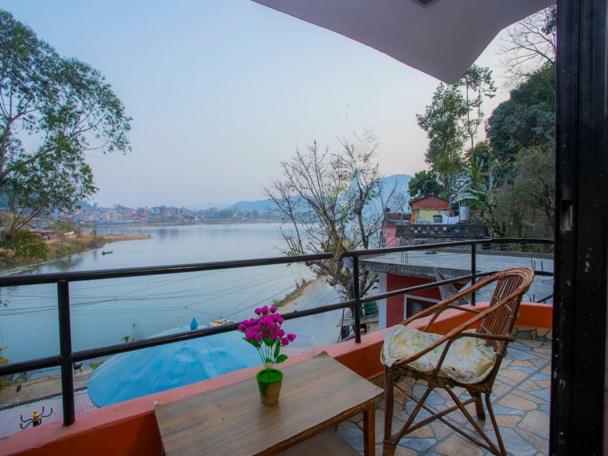 Hotel Fewa Corner & Restro Pokhara Extérieur photo