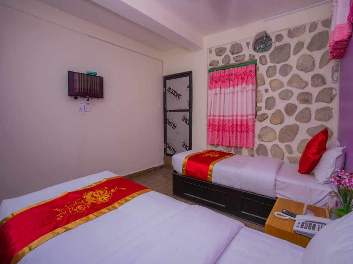 Hotel Fewa Corner & Restro Pokhara Extérieur photo