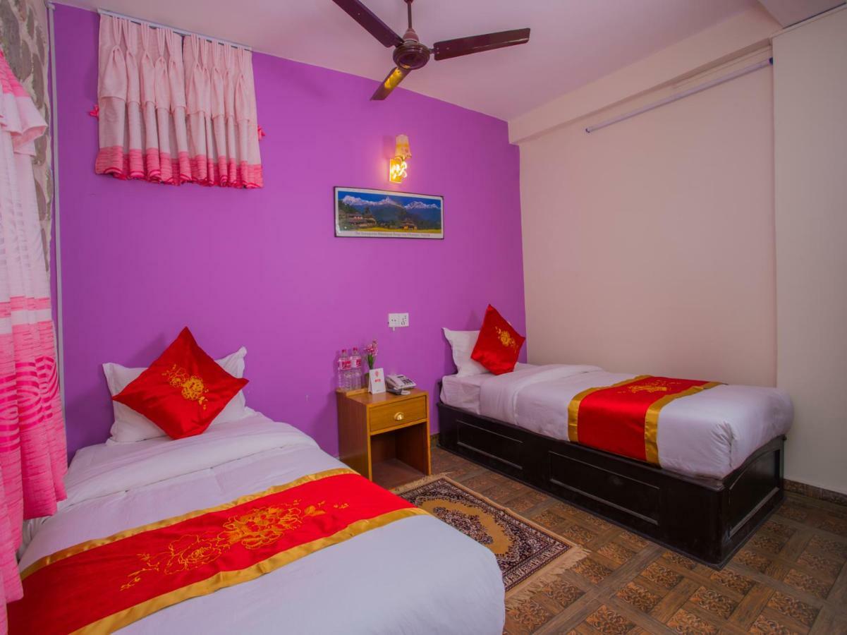 Hotel Fewa Corner & Restro Pokhara Extérieur photo